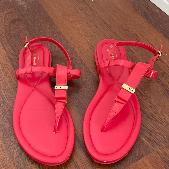 cole haan signature sandals